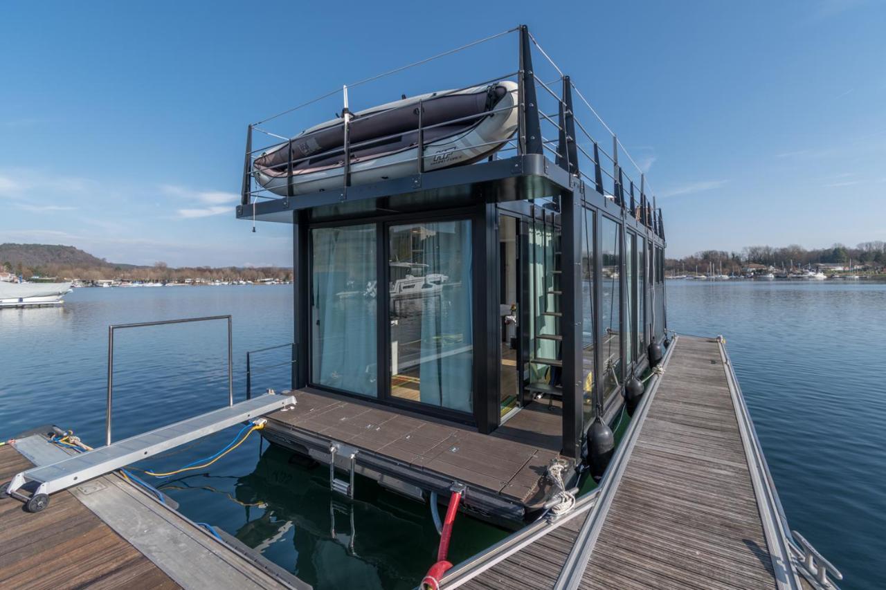 מלון Lisanza La Dolce Vita House Boat מראה חיצוני תמונה